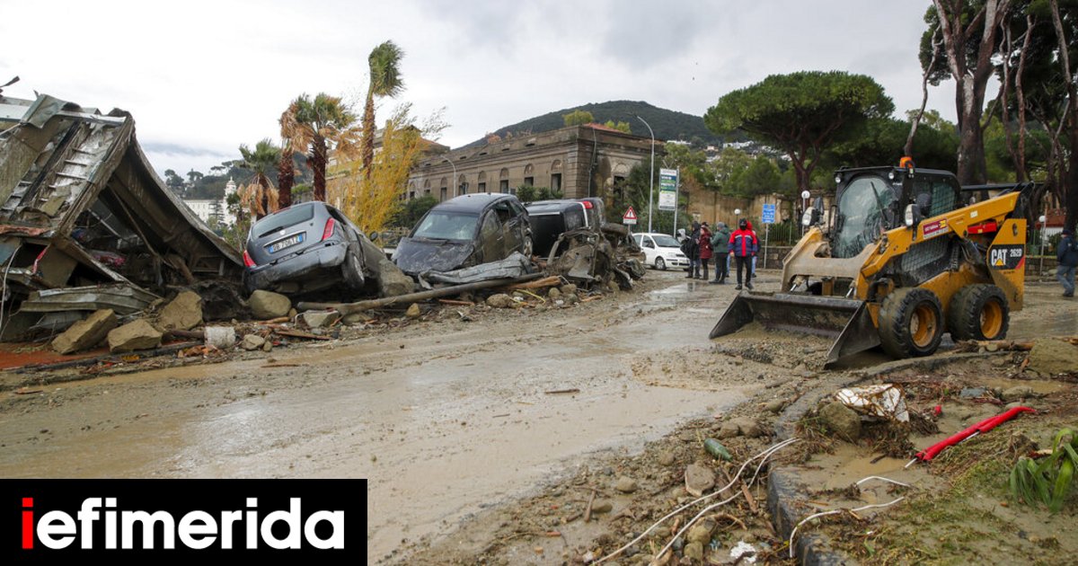 Βίντεο σοκ: Χωριά πνίγηκαν στις λάσπες στην Ιταλία, μετά τις κατολισθήσεις λόγω βροχής -12 αγνοούμενοι
