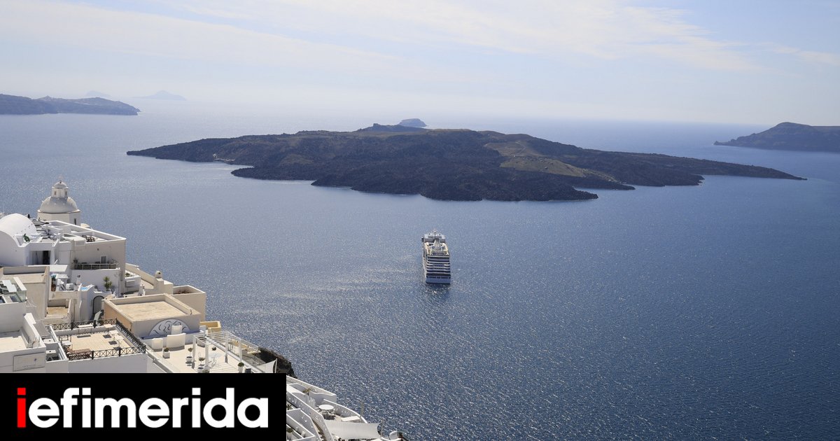 Greece Restricts Access to Santorini Volcano as Scientists Warn of Elevated Geodynamic Activity