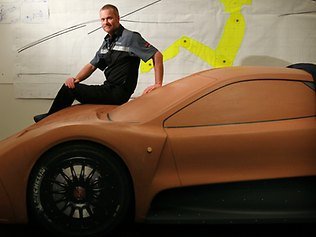 Αλεξ Χατζημιχαήλ: Από την Κω στην κορυφή της αυστραλιανής «JOSS» με τα υπερπολυτελή αυτοκίνητα [εικόνες] | iefimerida.gr 2