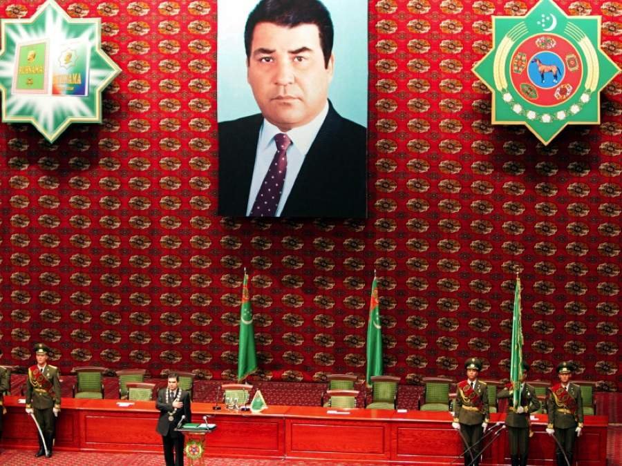 Τουρκμενιστάν, η άλλη «Βόρεια Κορέα»: Αδειοι δρόμοι, εντυπωσιακές κατασκευές, ηγέτες που λατρεύονται σαν θεοί [εικόνες] | iefimerida.gr 7