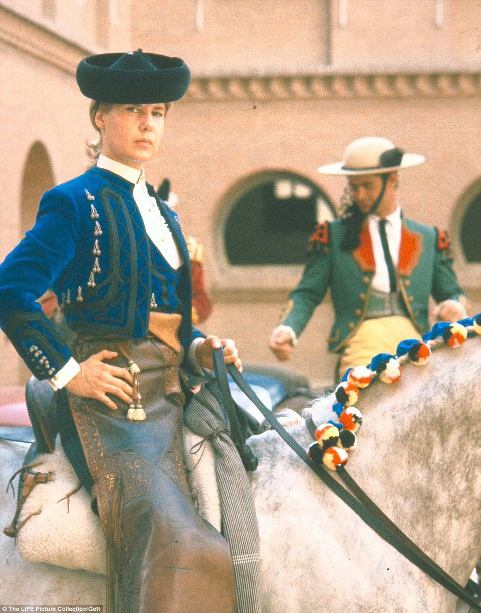 Η δούκισσα της Αλμπα, ο εραστής και η κληρονομιά [εικόνες] | iefimerida.gr 16