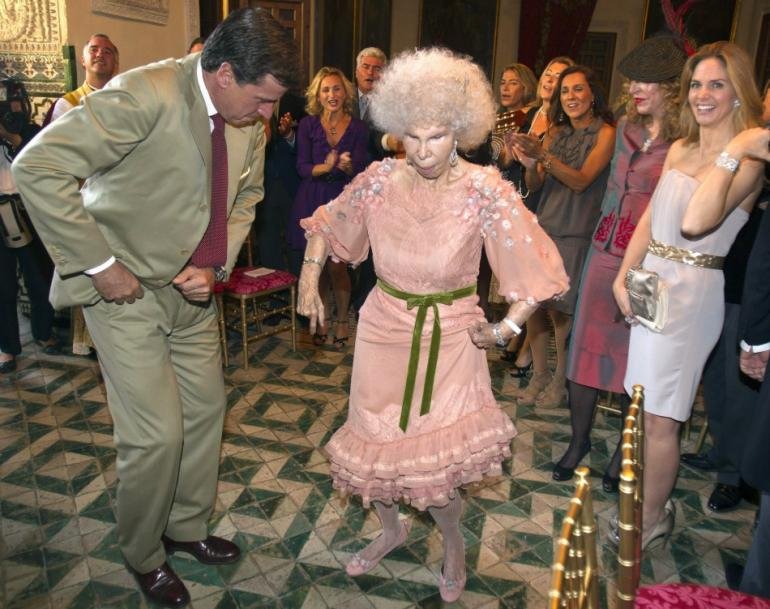 Πέθανε η δούκισσα της Ισπανίας σε ηλικία 88 ετών [εικόνες] | iefimerida.gr 6