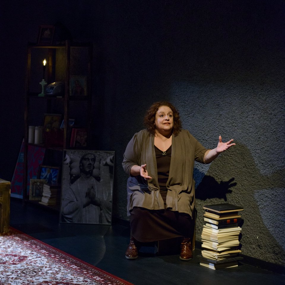 Πώς κηδεύονται οι αγάπες; Το iefimerida.gr πήγε στο «Αβελάρδος και Ελοΐζα» [εικόνες & βίντεο] | iefimerida.gr 1