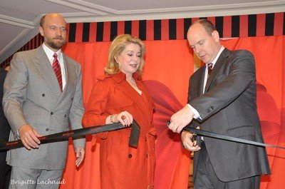 Ο ολιγάρχης που έστησε απάτη «μαμούθ» στη Ρωσία -Η φιλία με τον Πούτιν, ο γάμος με την εγγονή του Τολστόι και η αυτοκρατορία από... τζιν [εικόνες] | iefimerida.gr 4