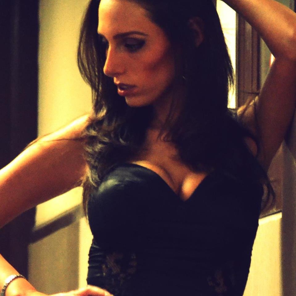 Η νεαρή δασκάλα που κόλασε τον Μπιλ Κλίντον -Εβγαλαν selfie και αυτός κάρφωνε το στήθος της [εικόνες] | iefimerida.gr 3