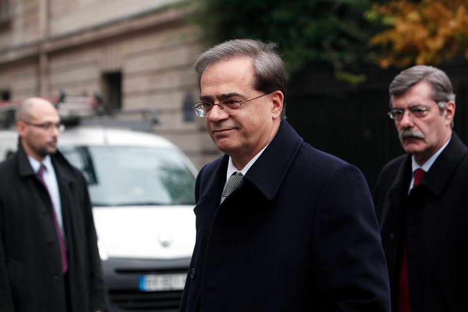 Χαρδούβελης από Παρίσι: Ηρθαμε να κλείσουμε το βιβλίο | iefimerida.gr 0
