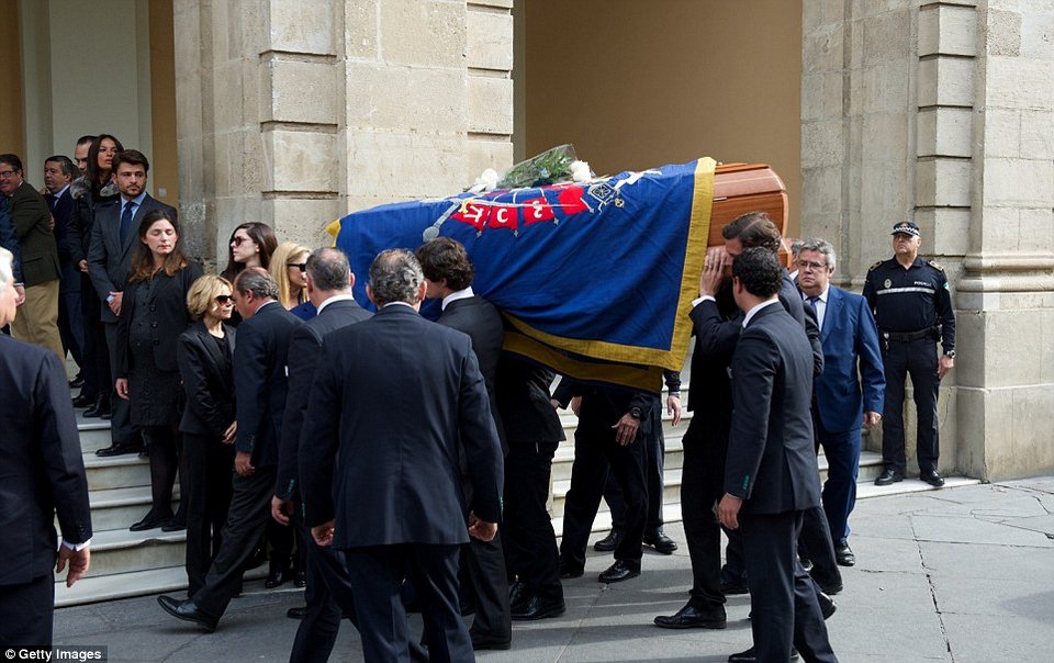 Η δούκισσα της Αλμπα, ο εραστής και η κληρονομιά [εικόνες] | iefimerida.gr 2