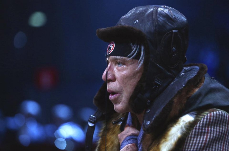 Ο Μίκι Ρουρκ επέστρεψε στο ρινγκ στα 62 του [εικόνες] | iefimerida.gr 6