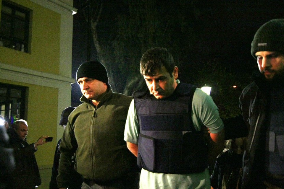 Ντόμινο εξελίξεων μετά τη σύλληψη του πιστολέρο του Μικρολίμανου: Συμμορίες, ληστείες και συμβόλαια θανάτου [εικόνες & βίντεο] | iefimerida.gr 0