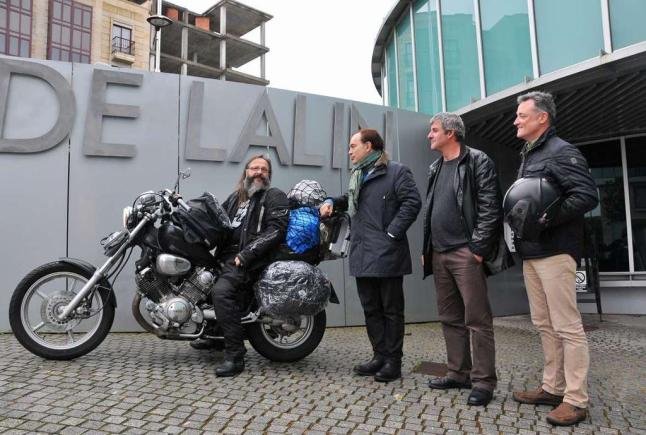 Ισπανός καβάλησε τη μηχανή του από τη Γαλικία με προορισμό τη Θεσσαλονίκη [βίντεο & εικόνες] | iefimerida.gr 1