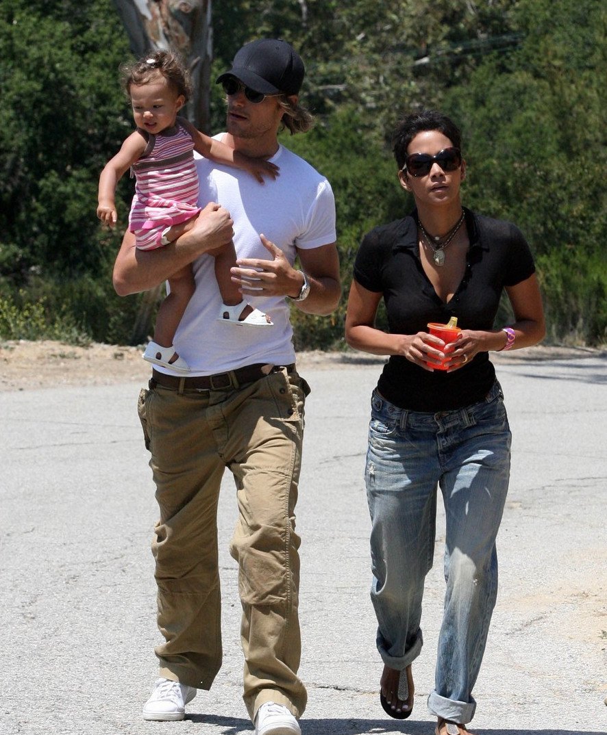 Η Halle Berry κατηγορεί τον πρώην της για ρατσισμό: Θέλει να κάνει την κόρη μας να μοιάζει με λευκή [εικόνες] | iefimerida.gr 3