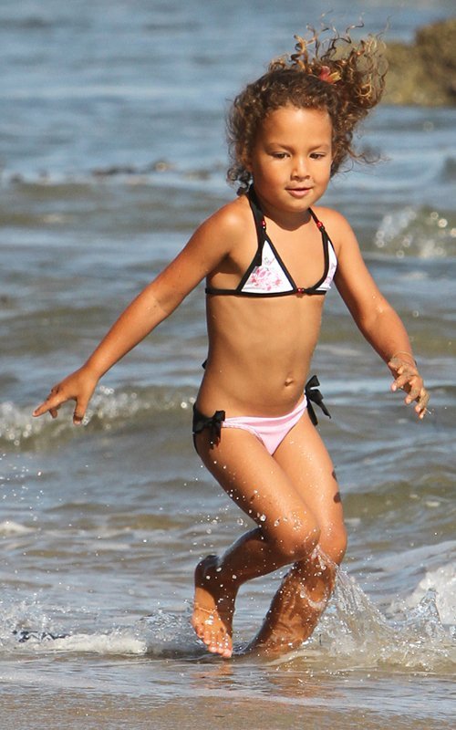 Η Halle Berry κατηγορεί τον πρώην της για ρατσισμό: Θέλει να κάνει την κόρη μας να μοιάζει με λευκή [εικόνες] | iefimerida.gr 6