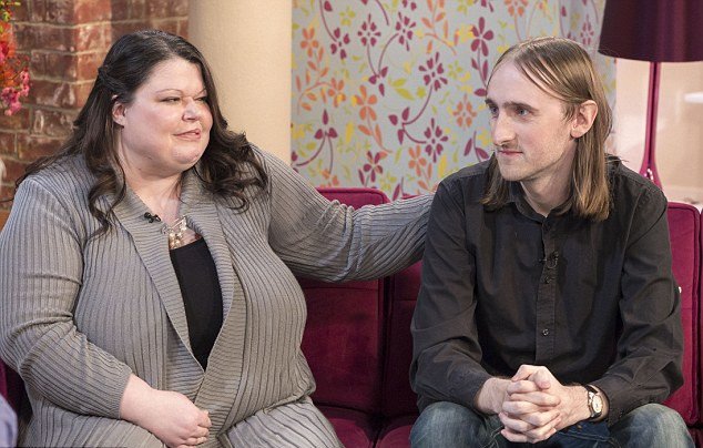 Η πιο ζηλιάρα γυναίκα -Τον περνά από ανιχνευτή ψεύδους κάθε φορά που βγαίνει από το σπίτι [εικόνες] | iefimerida.gr 1