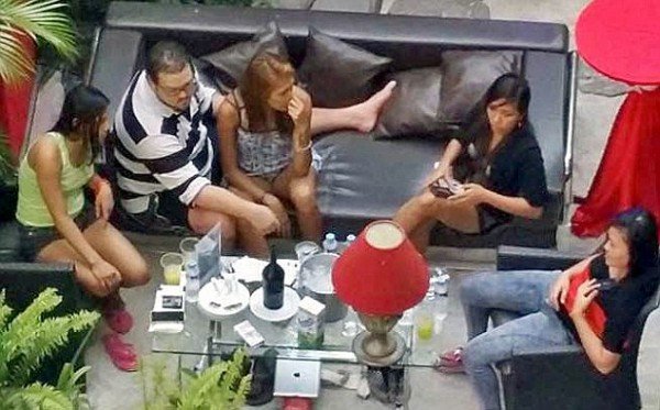 Ο τραπεζίτης δολοφόνος του Χονγκ Κονγκ -Ενας μοναχικός κόσμος σεξ και ναρκωτικών [εικόνες] | iefimerida.gr 2