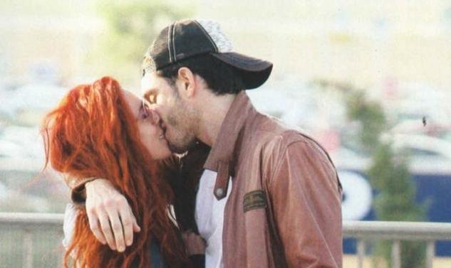 Ερωτας στο πλατό του Dancing -Η νέα σύντροφος του Θεοχάρη Ιωαννίδη [εικόνες] | iefimerida.gr 4