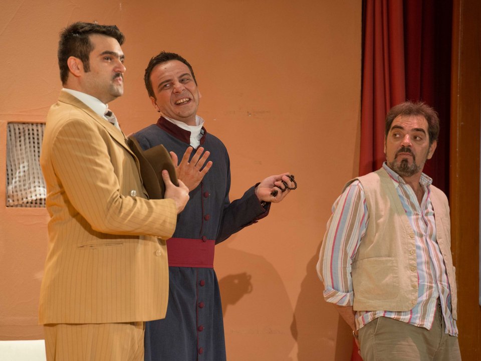 Η ΕΛ.ΑΣ. έχει θεατρική ομάδα: Παρουσίασε το προφητικό έργο «Δον Καμίλο» [εικόνες] | iefimerida.gr 2