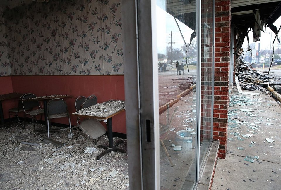 Ξεχειλίζει η οργή στις ΗΠΑ: Λεηλασίες, πυροβολισμοί και τραυματίες – Φόβοι για «καυτή» νύχτα [εικόνες] | iefimerida.gr 10