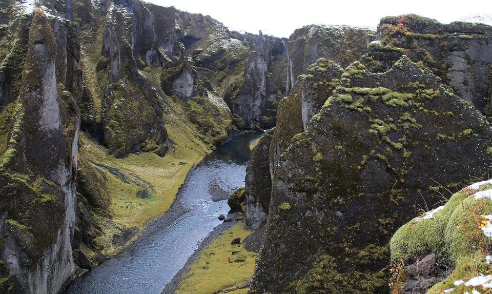 Eνα μαγευτικό φαράγγι με μια μοναδική θέα στην Ισλανδία [εικόνες & βίντεο] | iefimerida.gr 5
