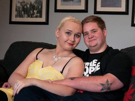 Ενας διαφορετικός γάμος: Η νύφη είχε γεννηθεί άνδρας και ο γαμπρός γυναίκα [εικόνες] | iefimerida.gr 0