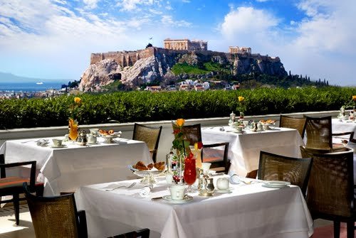 Το εστιατόριο του ξενοδοχείου «Μεγάλη Βρεταννία» ανάμεσα στα 101 καλύτερα του κόσμου [εικόνες]  | iefimerida.gr 3