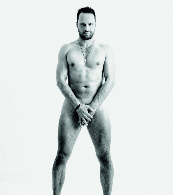 Ποιοι επώνυμοι φωτογραφήθηκαν γυμνοί για την καμπάνια κατά του AIDS [εικόνες] | iefimerida.gr 7