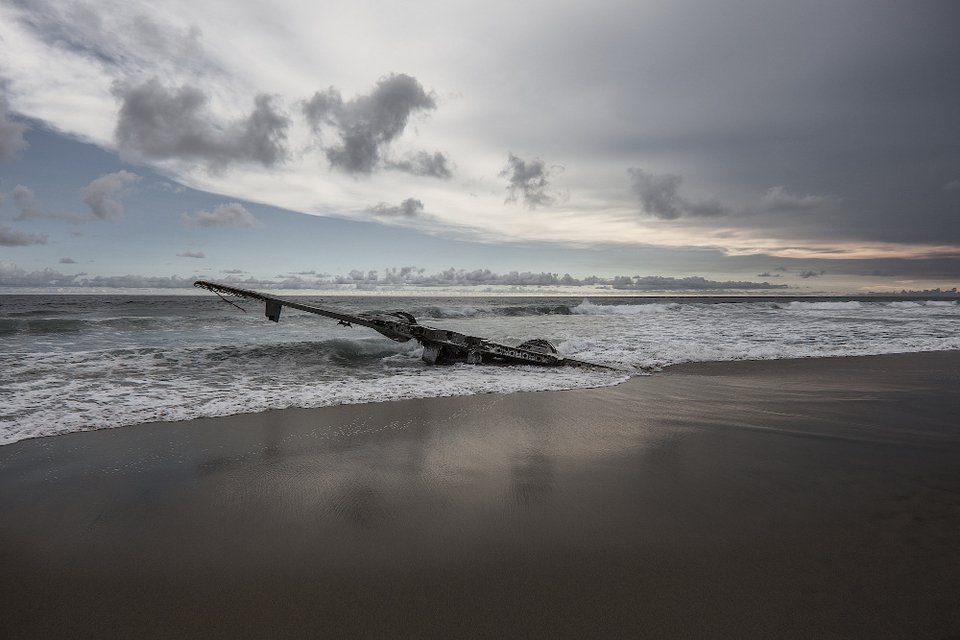 Φωτογράφος στο... κυνήγι του χαμένου αεροπλάνου -Φωτογραφίζει συντρίμμια αεροσκαφών που έχουν πέσει [εικόνες & βίντεο] | iefimerida.gr 8