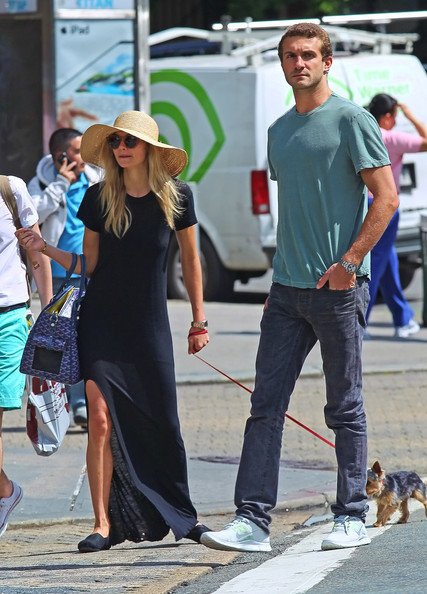 Ο χρυσός κληρονόμος και το διεθνές μοντέλο που θα παντρευτούν το καλοκαίρι στην Ελλάδα [εικόνες] | iefimerida.gr 2