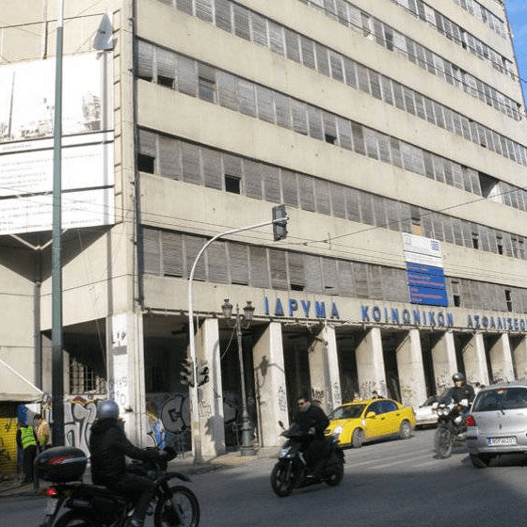 Τα κτίρια «φαντάσματα» που στοιχειώνουν το κέντρο της Αθήνας [εικόνες] | iefimerida.gr 2