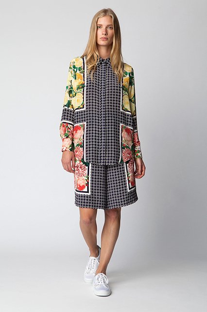 Λευκά sneakers: Το γυναικείο παπούτσι που πάει με όλα, από φόρμες μέχρι νυφικά -30 τρόποι για να τα φορέσετε [εικόνες] | iefimerida.gr 3