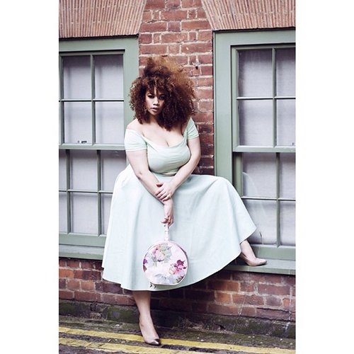 Αυτές είναι οι έξι παχουλές bloggers που καθορίζουν το τι θα φορεθεί παγκοσμίως [εικόνες] | iefimerida.gr 17