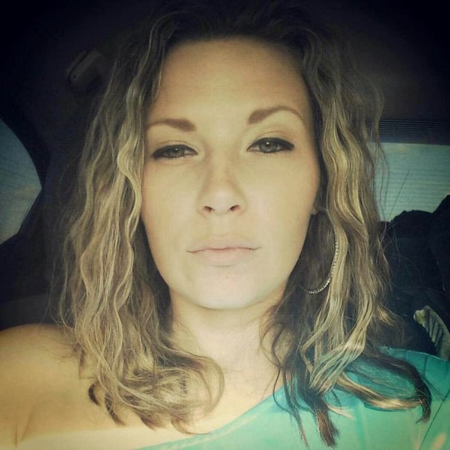 Εγκληματίες με αγγελικά πρόσωπα: Οι τρεις πιο σέξι κατάδικοι όλων των εποχών -Ηθελαν όλοι να τους... παντρευτούν [εικόνες] | iefimerida.gr 9