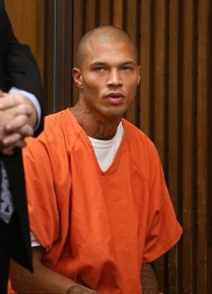 Εγκληματίες με αγγελικά πρόσωπα: Οι τρεις πιο σέξι κατάδικοι όλων των εποχών -Ηθελαν όλοι να τους... παντρευτούν [εικόνες] | iefimerida.gr 12