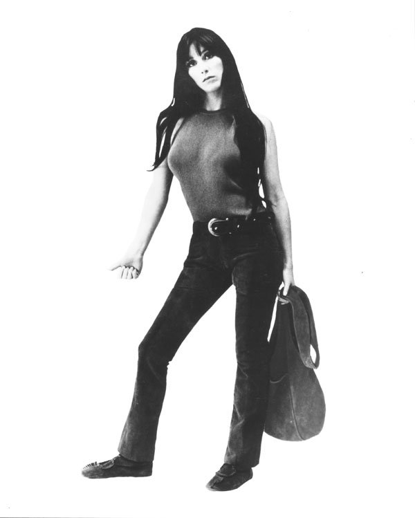 Ετσι φοριέται σωστά το τζιν: 22 θεές δίνουν μαθήματα -Από την Μέριλιν και την Οντρεϊ ως την Ριάνα και την Μπιγιονσέ [εικόνες] | iefimerida.gr 5