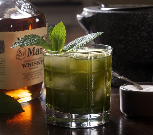 Αυτά είναι τα 10 κοκτέιλ που πρέπει οπωσδήποτε να δοκιμάσετε [εικόνες] | iefimerida.gr 1