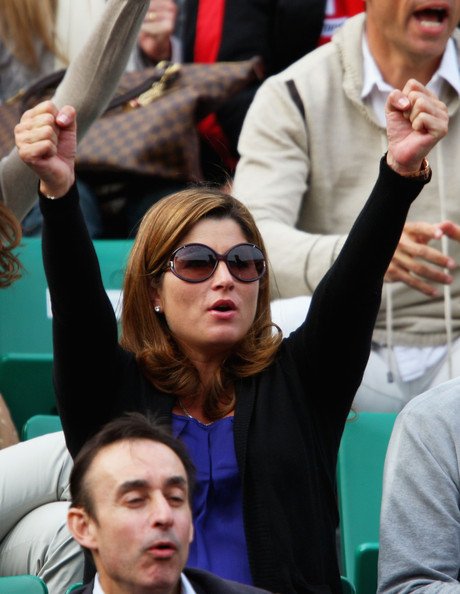 Μίρκα: Ποια είναι η σύζυγος του Ρότζερ Φέντερερ που τον σέρνει από τη μύτη [εικόνες] | iefimerida.gr 7