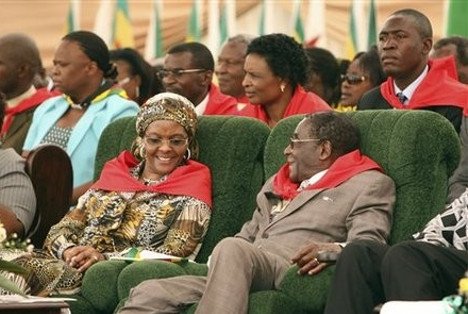 Η 49χρονη που ίσως γίνει η πρώτη γυναίκα δικτάτορας στον κόσμο -Οι φήμες για τις κλοπές διαμαντιών και η αγάπη της στα Gucci [εικόνες] | iefimerida.gr 11