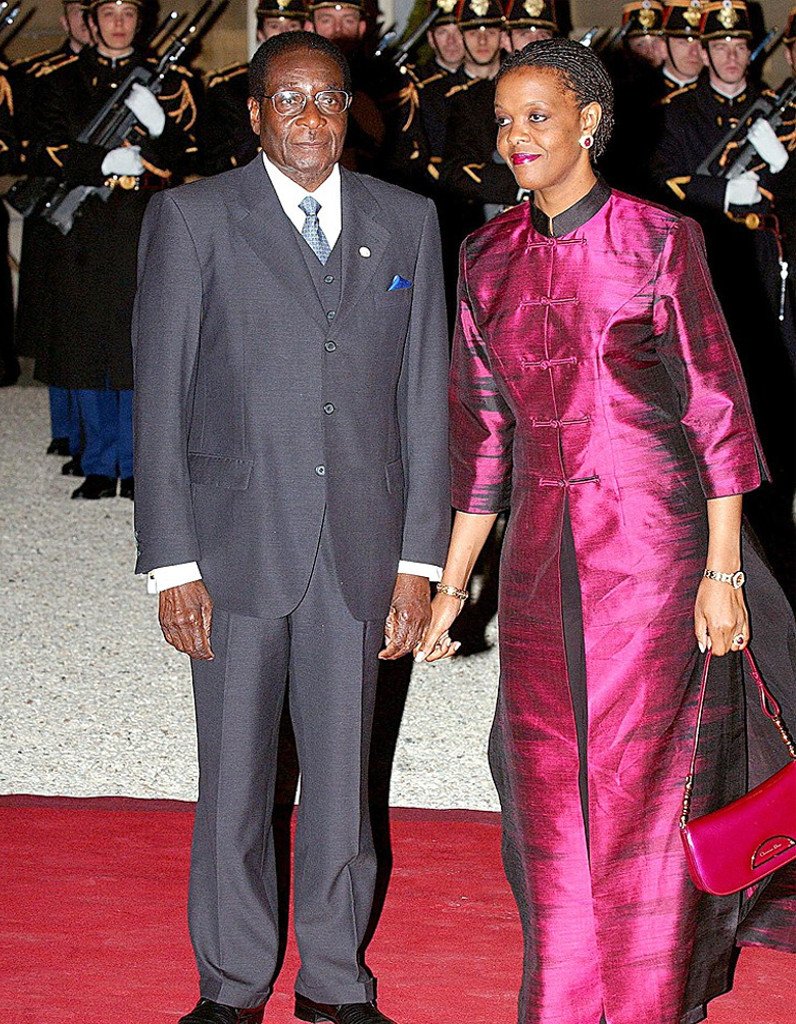 Η 49χρονη που ίσως γίνει η πρώτη γυναίκα δικτάτορας στον κόσμο -Οι φήμες για τις κλοπές διαμαντιών και η αγάπη της στα Gucci [εικόνες] | iefimerida.gr 17