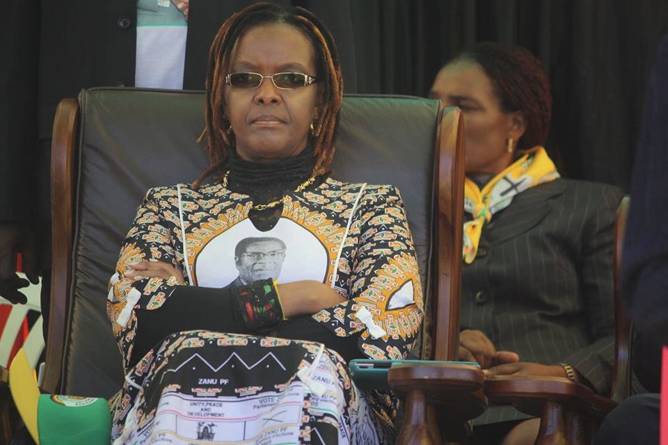 Η 49χρονη που ίσως γίνει η πρώτη γυναίκα δικτάτορας στον κόσμο -Οι φήμες για τις κλοπές διαμαντιών και η αγάπη της στα Gucci [εικόνες] | iefimerida.gr 3