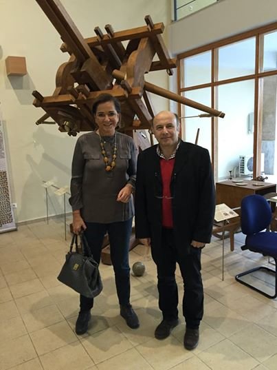 Η Ντόρα Μπακογιάννη ντυμένη σπορ στο Κτήμα Μερκούρη -Ποζάρει πλάι στον Ισίδωρο [εικόνες] | iefimerida.gr 1