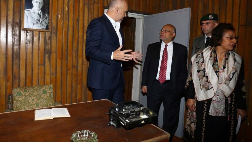 Αλβανία: Στα άδυτα του καταφυγίου του Χότζα -Σούπερ λουξ ανέσεις κάτω από τη γη [εικόνες & βίντεο] | iefimerida.gr 2