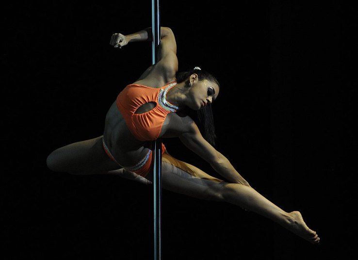 Κορίτσια στο στύλο -Το πρωτάθλημα pole dance έβαλε «φωτιά» στην Αργεντινή [εικόνες] | iefimerida.gr 0