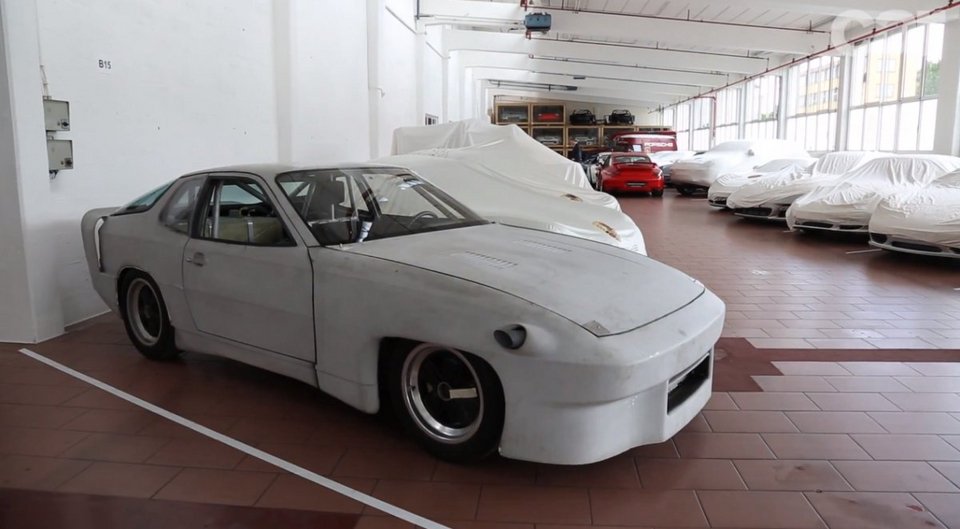 Μέσα στη μυστική αποθήκη της Porsche -Μία βόλτα ανάμεσα στα πιο εκπληκτικά αυτοκίνητα [εικόνες & βίντεο] | iefimerida.gr 6