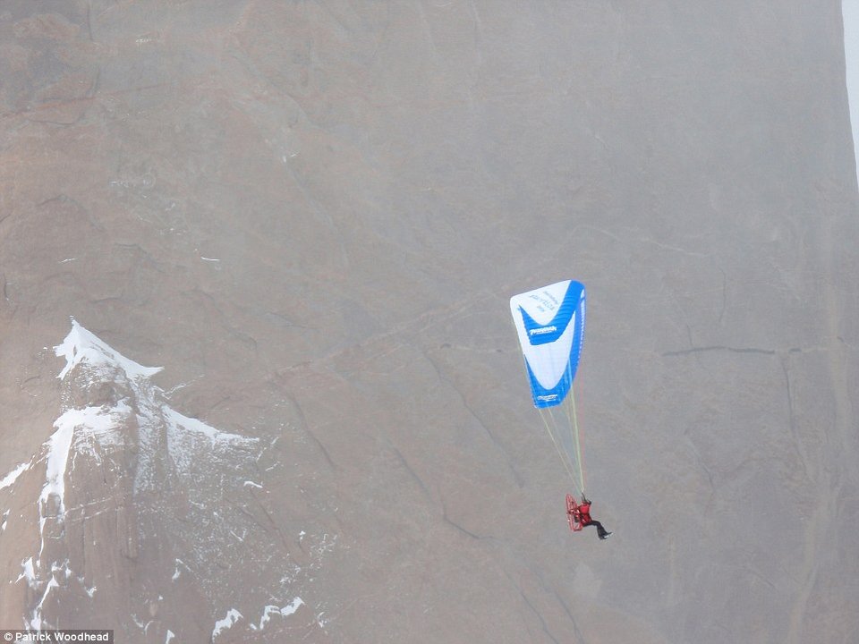Το «σαφάρι» των κροίσων: Μένουν σε ιγκλού και πίνουν σαμπάνιες δίπλα στους πιγκουίνους της Ανταρκτικής [εικόνες] | iefimerida.gr 16