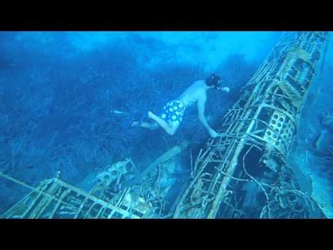 Μαγεία στα νερά της Ηρακλειάς -Το βυθισμένο γερμανικό υδροπλάνο που τρελαίνει τους τουρίστες [εικόνες & βίντεο] | iefimerida.gr 8