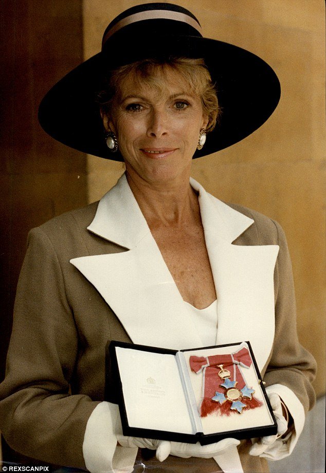 Πέθανε η μούσα του Μπέκετ, η ηθοποιός Μπίλι Γουάιτλο [βίντεο & εικόνες] | iefimerida.gr 5