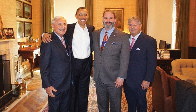 Από κρατούμενος στο Αουσβιτς, ράφτης των Ομπάμα, Κλίντον και ΝτιΚάπριο -Η απίθανη ιστορία του Μάρτιν Γκρίνφιλντ [εικόνες] | iefimerida.gr 2