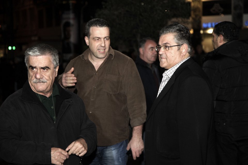 Αποκλεισμένο το κέντρο: Διαδηλώσεις διαμαρτυρίας στο Σύνταγμα [εικόνες] | iefimerida.gr 0