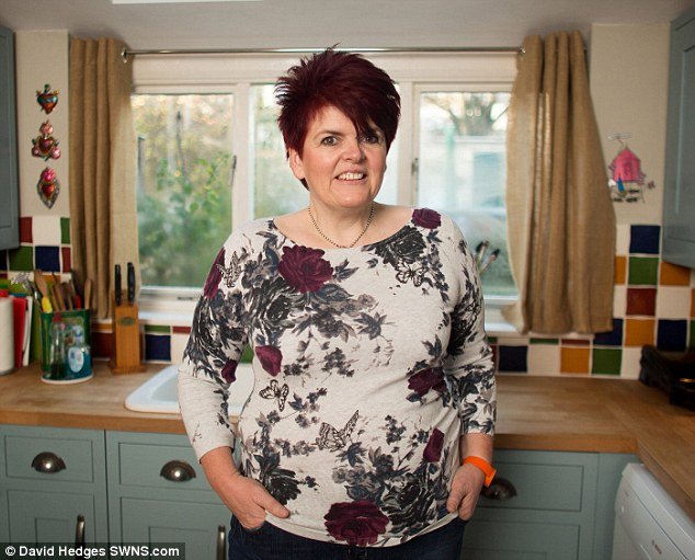 Αυτή η γυναίκα έδεσε... κόμπο τον άνθρωπο που την κάλεσε στο τηλέφωνο για να την εξαπατήσει [εικόνα] | iefimerida.gr 0