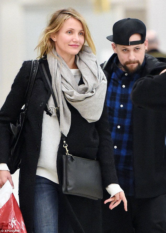 Η Κάμερον Ντίαζ παντρεύεται: Oκτώ χρόνια μικρότερος ο άνδρας που την... έριξε [εικόνες] | iefimerida.gr 0