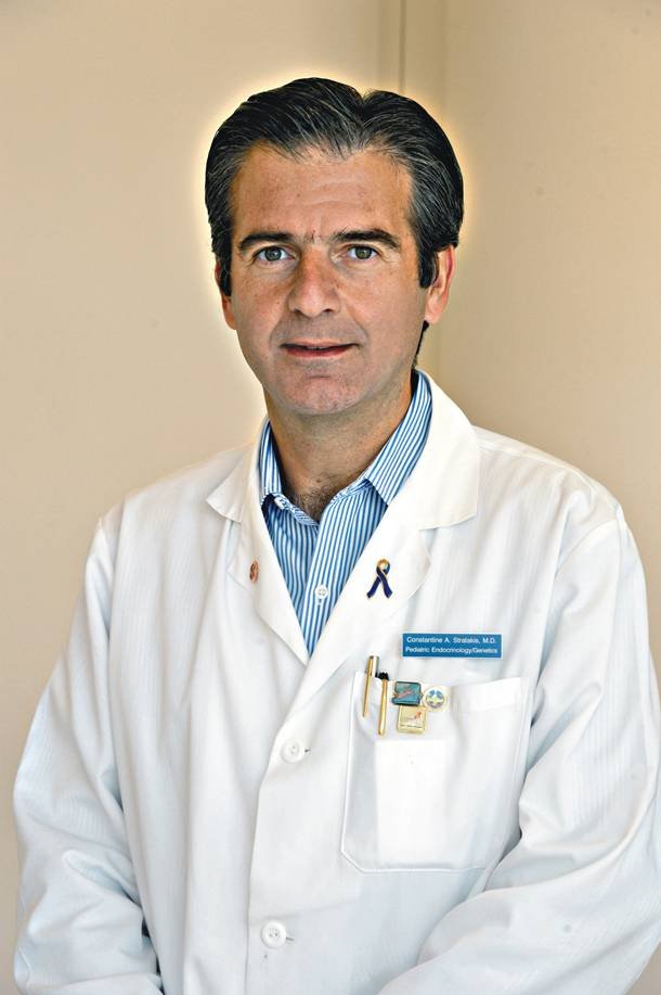 Κωνσταντίνος Στρατάκης: Ο Ελληνας που διαπρέπει στις ΗΠΑ -Ανακάλυψε το γονίδιο του γιγαντισμού [εικόνες] | iefimerida.gr 5